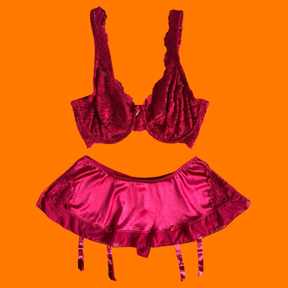 00's vintage red floral lace satin y2k lingerie set 34D SMALL